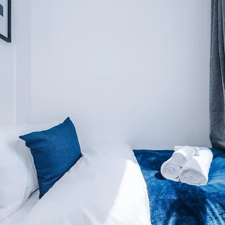 Stunning 3 Bedroom House Near Centre With Free Parking Leeds (West Yorkshire)