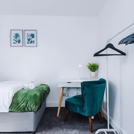 Stunning 3 Bedroom House Near Centre With Free Parking Leeds (West Yorkshire)